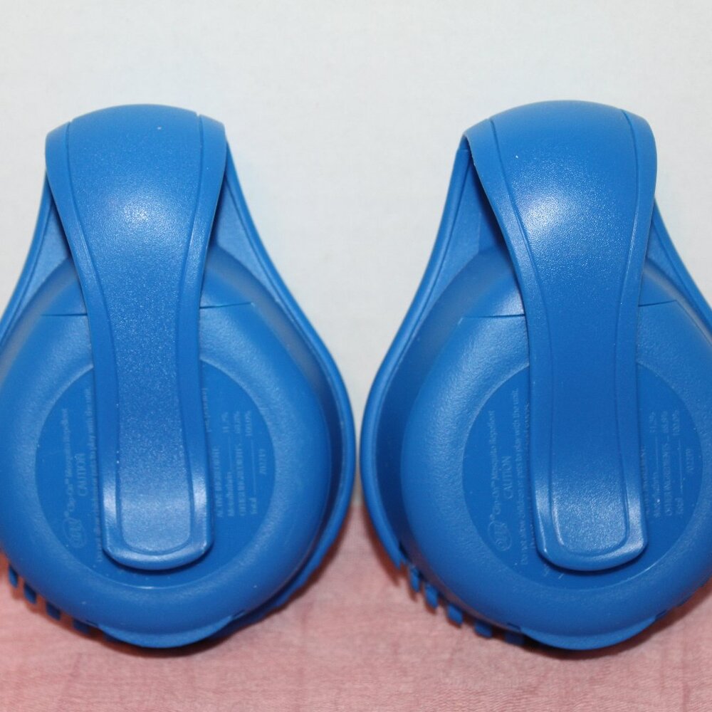 (2) Off Clip On Mosquito Repellents w/4 Refills - Picture 3 of 5